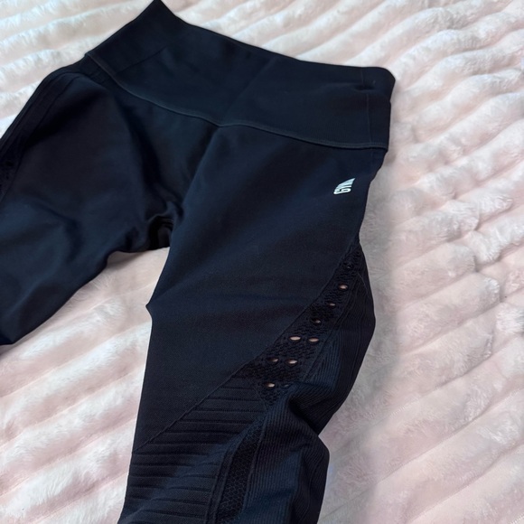 NWOT- Gymshark Black Leggings with cutout details - Picture 5 of 6